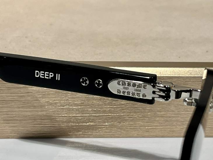 Picture of Chrome Hearts Sunglasses _SKUfw69656778fw